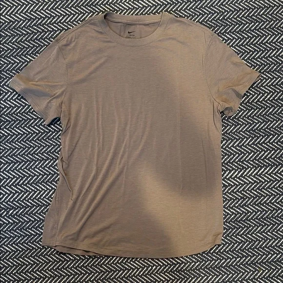 Nike Tan Short Sleeve Tee Classic Crew Neck - Picture 1 of 9